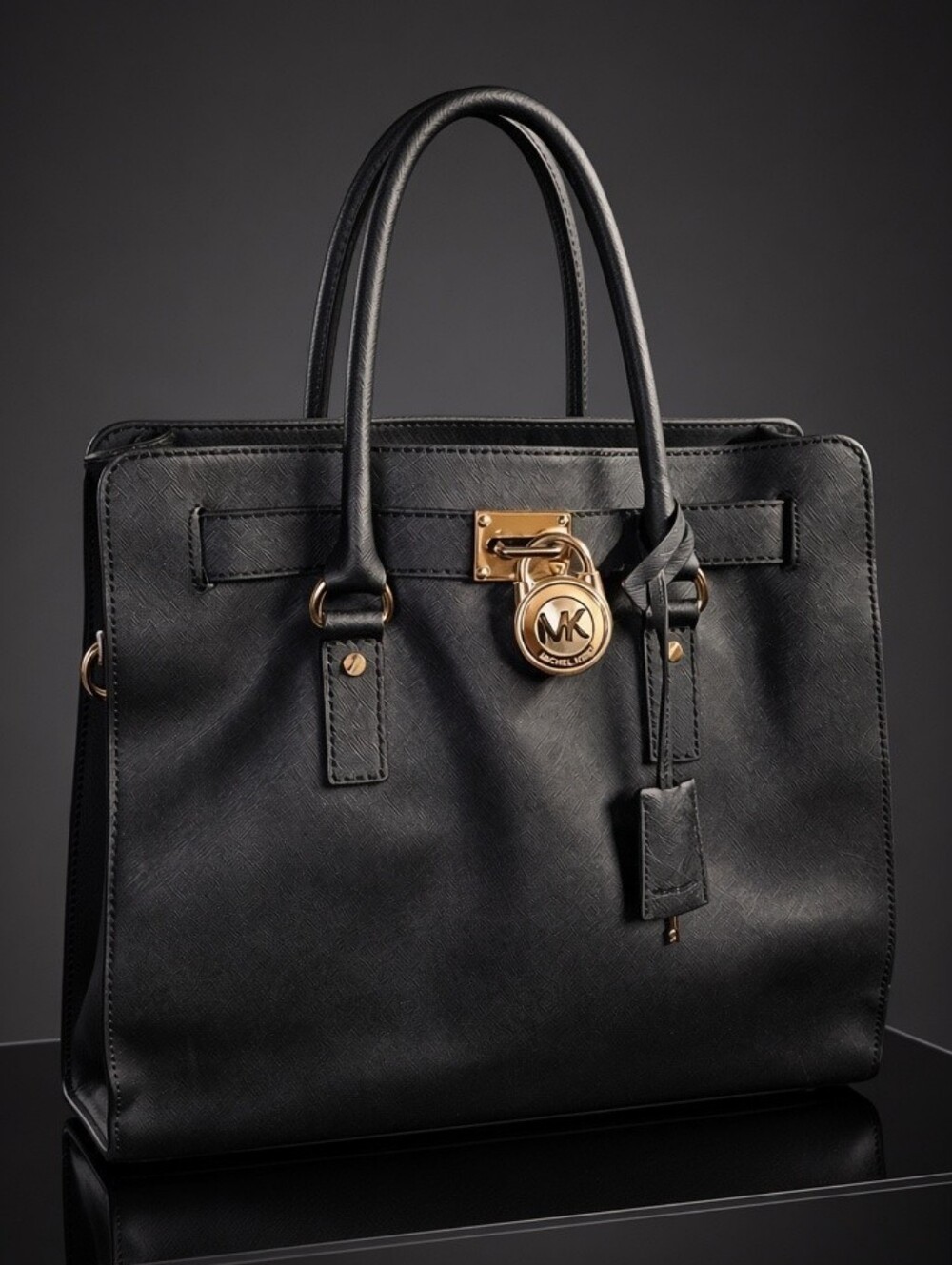 ✨ Like New ✨ Michael Kors Hamilton Large N/S Saffiano Leather Tote - Black
